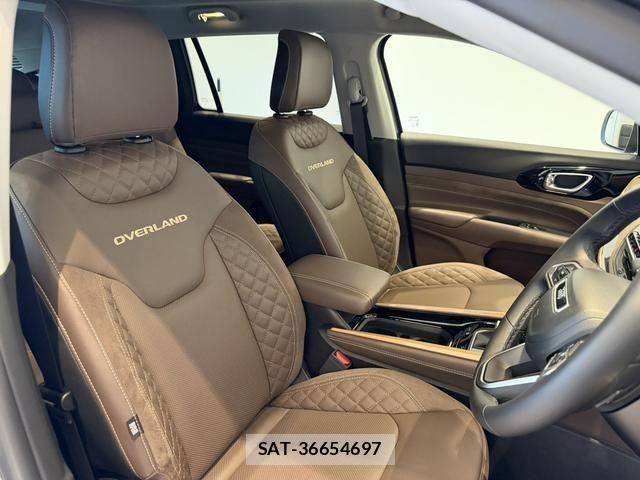Jeep COMMANDER 2025-04 6676412-3