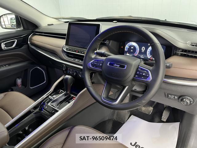 Jeep COMMANDER 2024-03 6691064-1