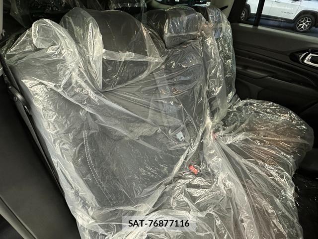 Jeep COMMANDER 2026-03 6691063-4