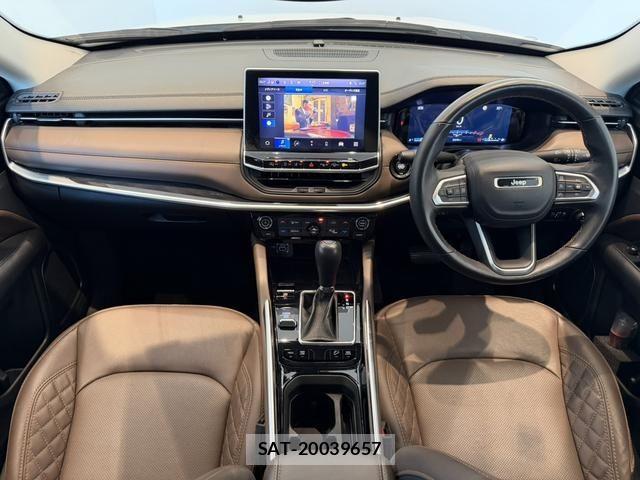 Jeep COMMANDER 2024-03 7020650-10