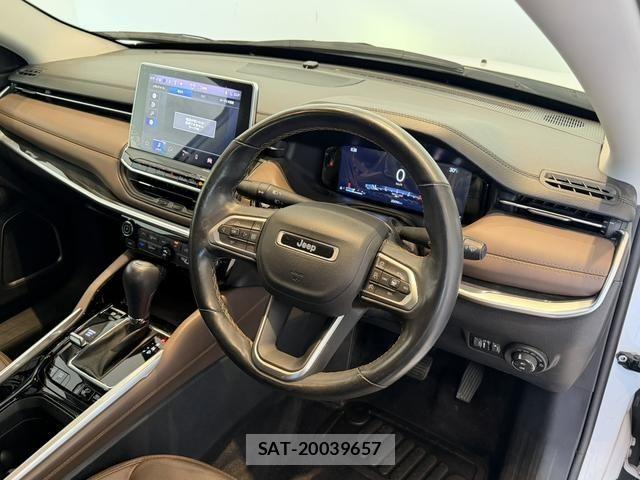 Jeep COMMANDER 2024-03 7020650-1