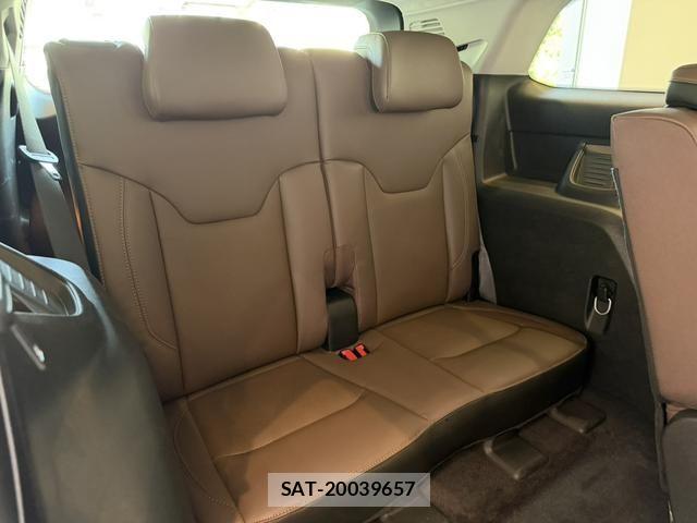 Jeep COMMANDER 2024-03 7020650-5
