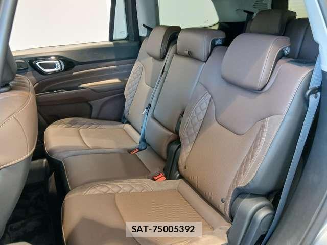 Jeep COMMANDER 2025-04 7220026-12