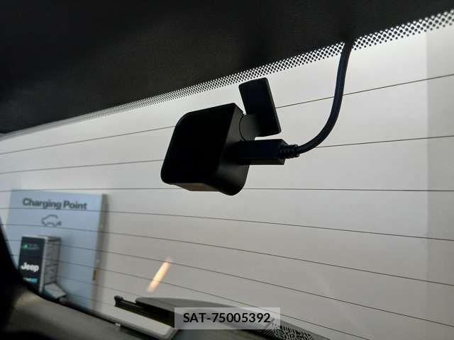 Jeep COMMANDER 2025-04 7220026-19