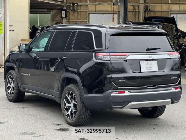Jeep COMMANDER 2023-07 7327624-5
