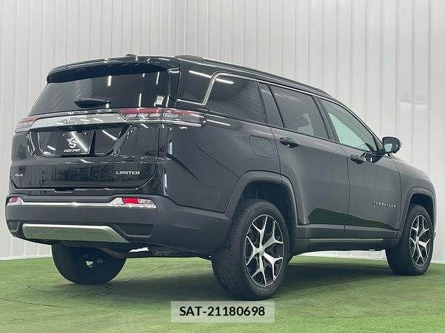 Jeep COMMANDER 2023-04 7358192-15