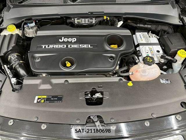 Jeep COMMANDER 2023-04 7358192-19