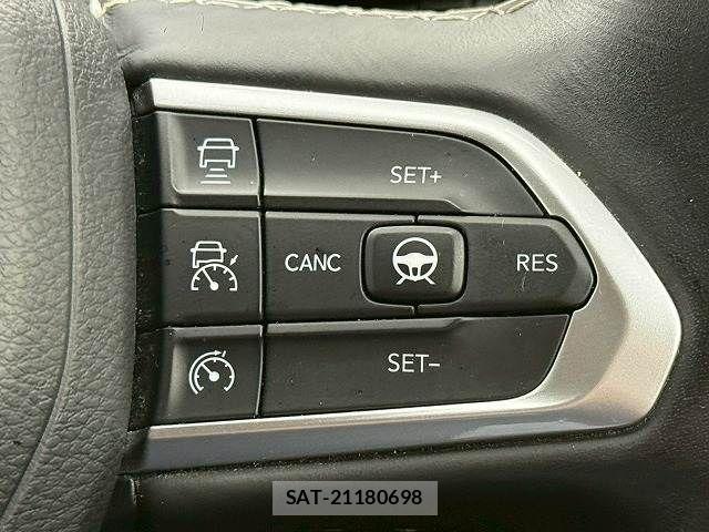 Jeep COMMANDER 2023-04 7358192-4