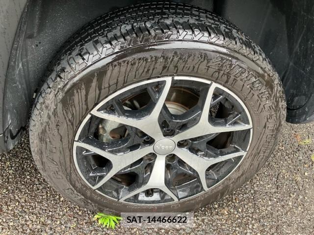 Jeep COMMANDER 2024-03 7392453-7