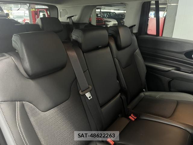 Jeep COMMANDER 2023-07 7392452-4