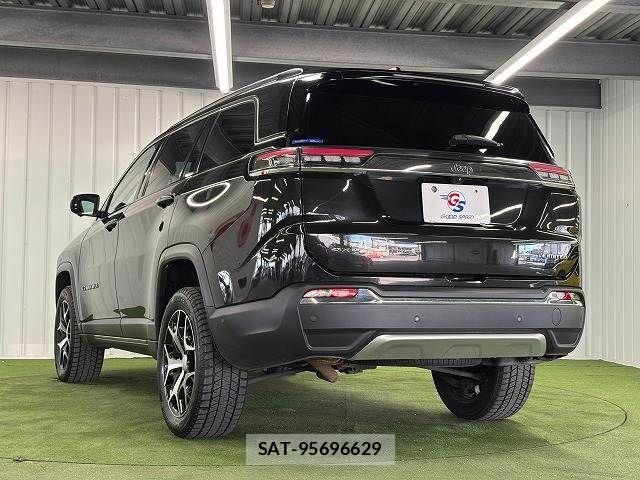 Jeep COMMANDER 2023-03 7501005-16