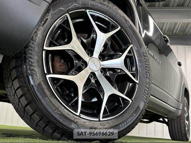 Jeep COMMANDER 2023-03 7501005-18