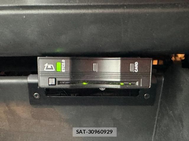 Jeep COMMANDER 2023-07 7724371-12