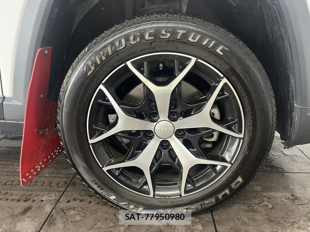 Jeep COMMANDER 2024-06 7876999-17
