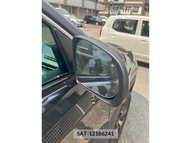 Jeep COMMANDER 2023-12 8099774-10