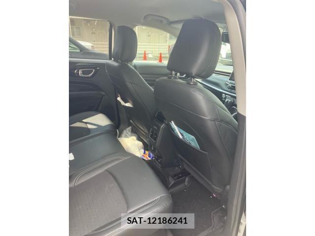 Jeep COMMANDER 2023-12 8099774-14