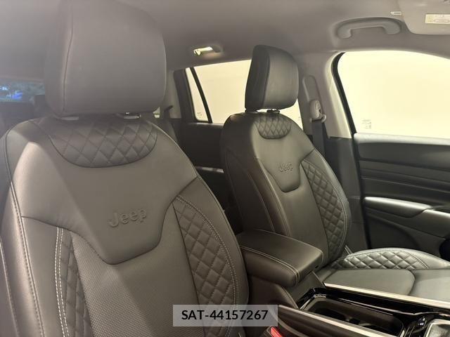 Jeep COMMANDER 2023-12 8207988-3
