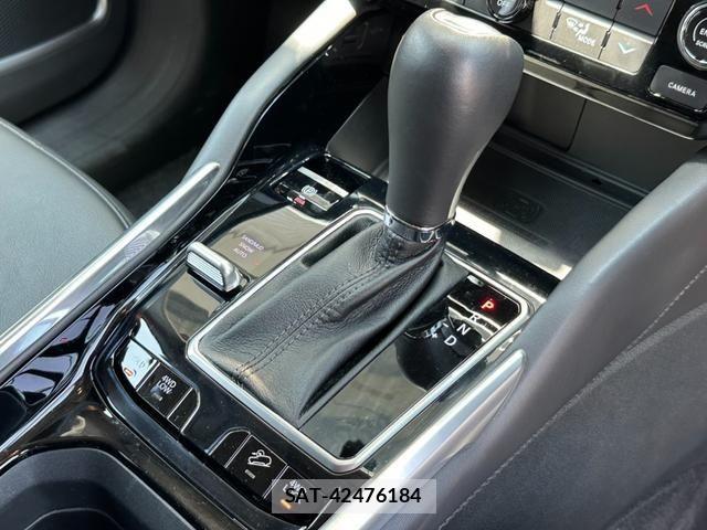 Jeep COMMANDER 2024-01 8207987-11