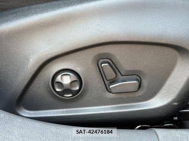 Jeep COMMANDER 2024-01 8207987-12