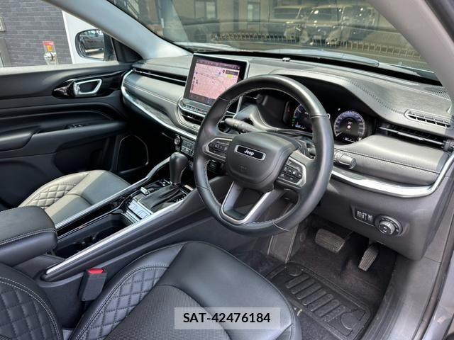 Jeep COMMANDER 2024-01 8207987-1
