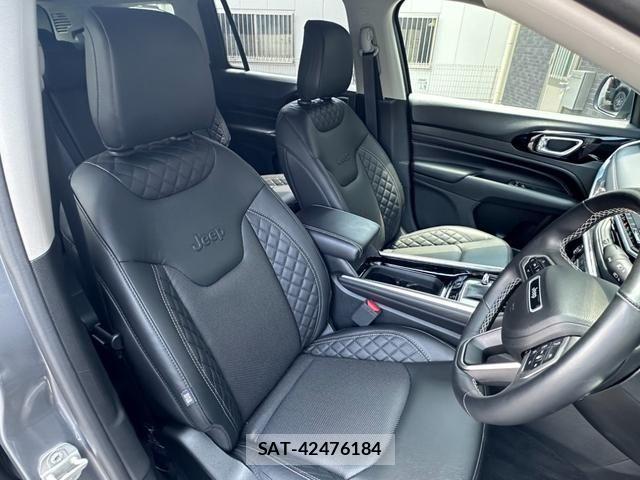 Jeep COMMANDER 2024-01 8207987-3