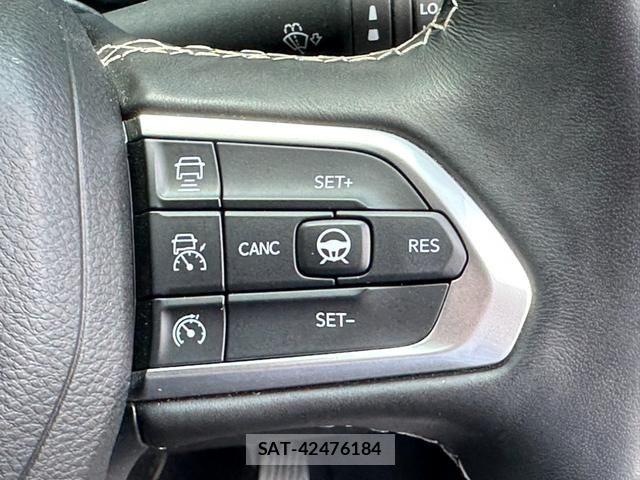 Jeep COMMANDER 2024-01 8207987-8