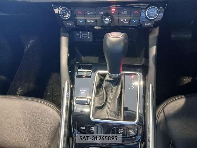 Jeep COMMANDER 2024-09 8245494-18