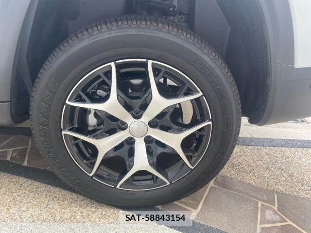 Jeep COMMANDER 2025-03 8314897-23