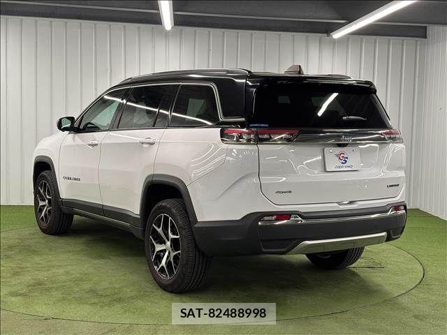 Jeep COMMANDER 2023-04 8336299-16