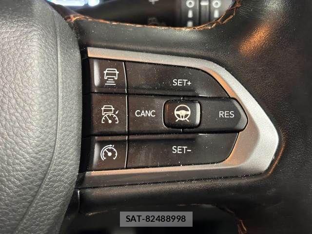 Jeep COMMANDER 2023-04 8336299-8