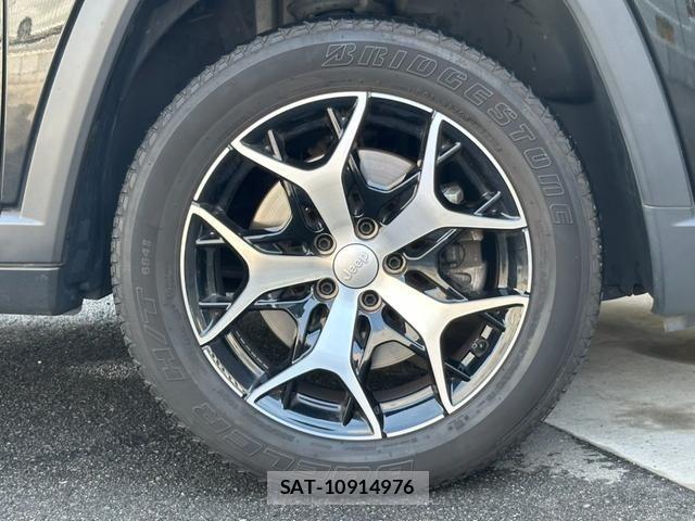 Jeep COMMANDER 2023-08 8336304-17
