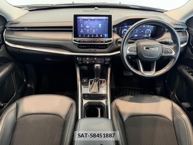Jeep COMMANDER 2023-07 8336300-10