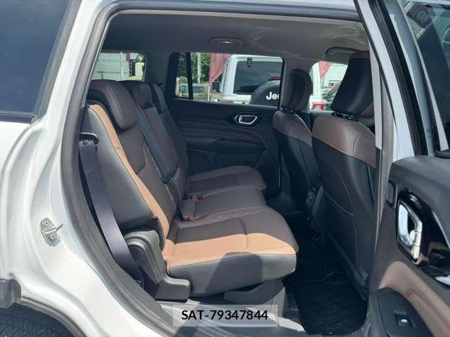 Jeep COMMANDER 2025-09 8354726-14