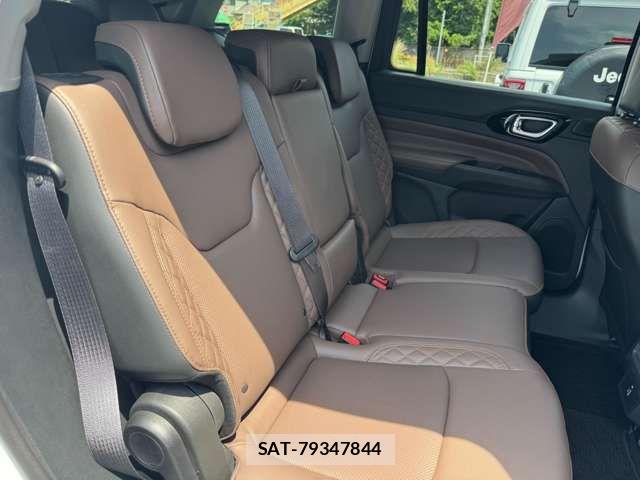Jeep COMMANDER 2025-09 8354726-15