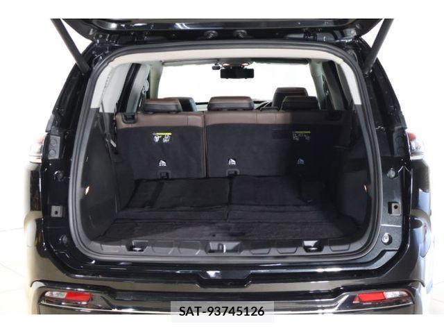 Jeep COMMANDER 2024-06 8366424-11
