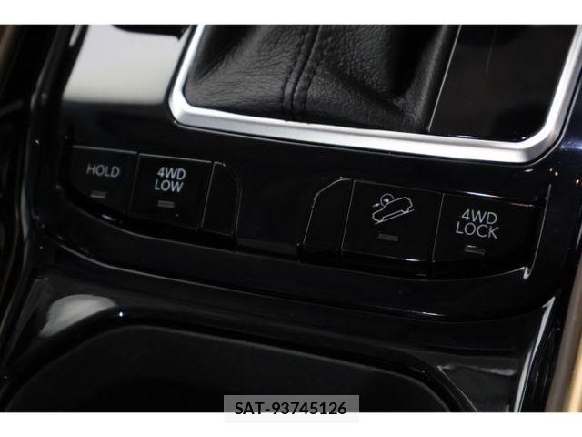 Jeep COMMANDER 2024-06 8366424-27