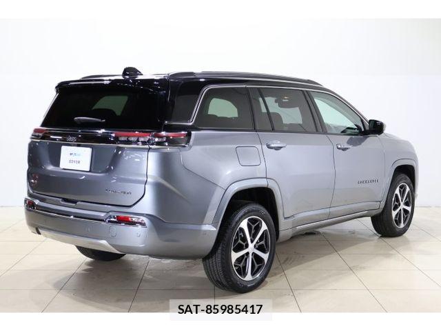 Jeep COMMANDER 2025-02 8366423-1