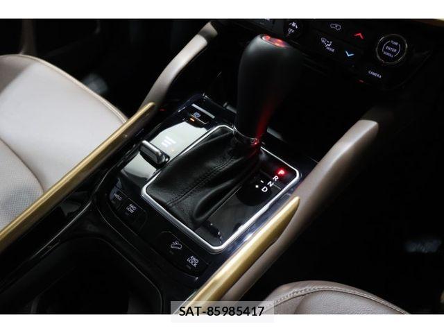 Jeep COMMANDER 2025-02 8366423-25
