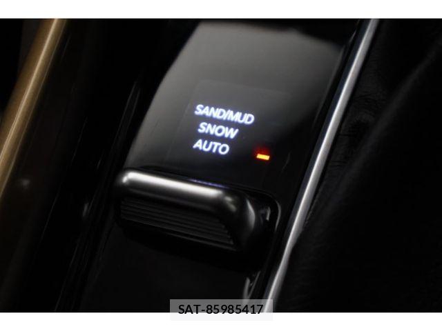 Jeep COMMANDER 2025-02 8366423-28