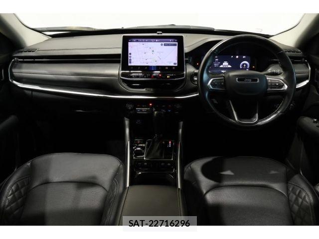 Jeep COMMANDER 2024-02 8562229-18
