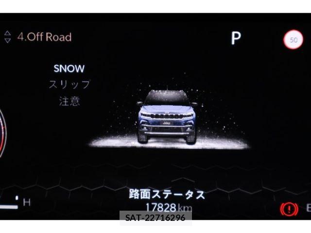 Jeep COMMANDER 2024-02 8562229-27