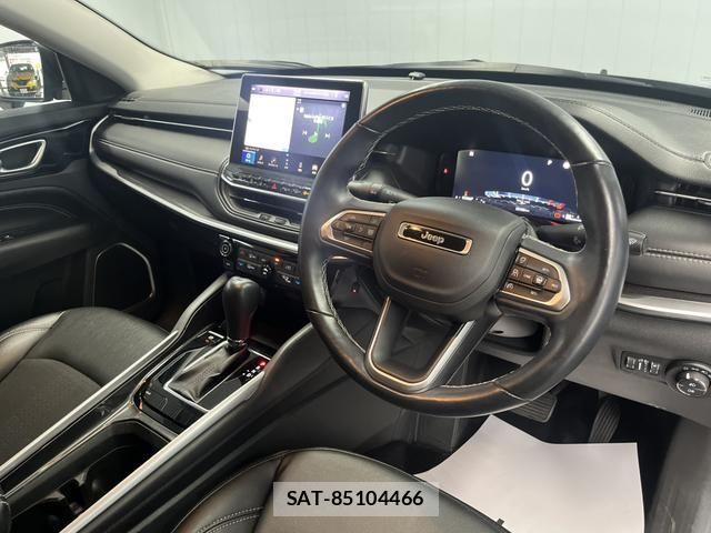 Jeep COMMANDER 2023-08 8659584-10