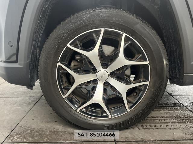 Jeep COMMANDER 2023-08 8659584-13