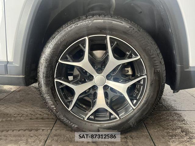 Jeep COMMANDER 2023-09 8742872-11