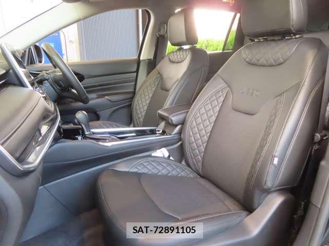 Jeep COMMANDER 2026-03 8742870-12