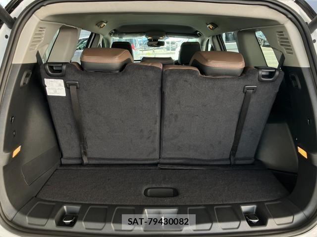Jeep COMMANDER 2026-06 8742869-16