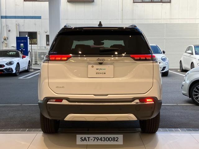 Jeep COMMANDER 2026-06 8742869-28
