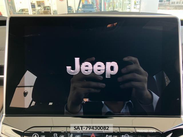 Jeep COMMANDER 2026-06 8742869-5