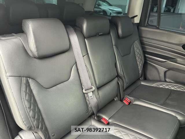 Jeep COMMANDER 2023-10 8829593-14