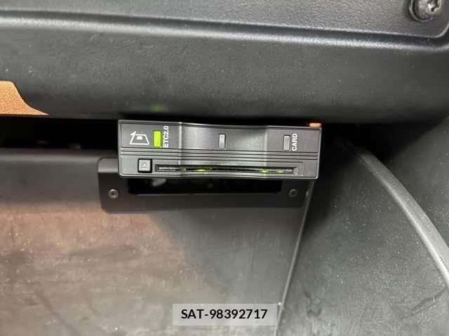 Jeep COMMANDER 2023-10 8829593-29